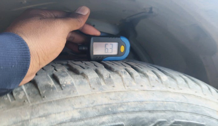 2018 Toyota Fortuner 2.8 4X2 MT, Diesel, Manual, 62,939 km, tyre