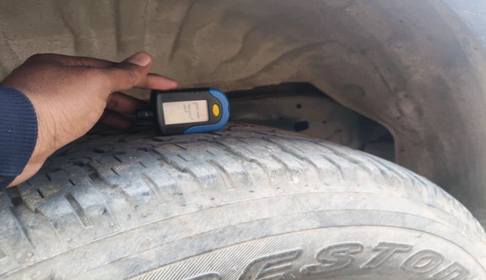 2018 Toyota Fortuner 2.8 4X2 MT, Diesel, Manual, 62,939 km, tyre