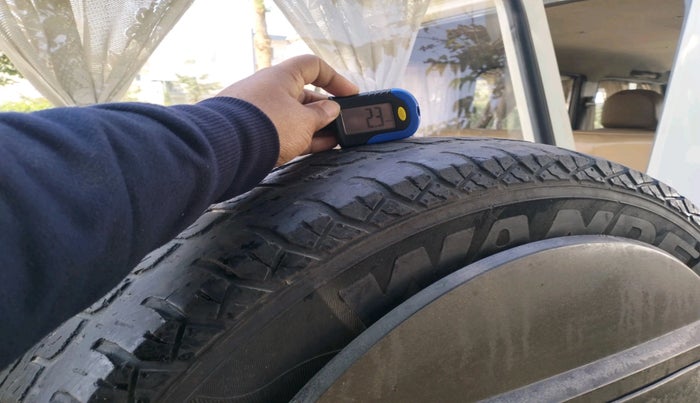 2012 Mahindra Bolero SLE BS IV, Diesel, Manual, 1,62,231 km, tyre