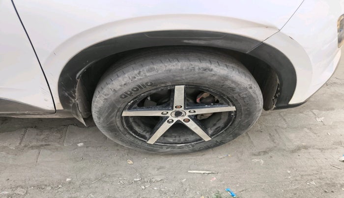 2021 Hyundai VENUE S 1.2, CNG, Manual, 45,053 km, tyre