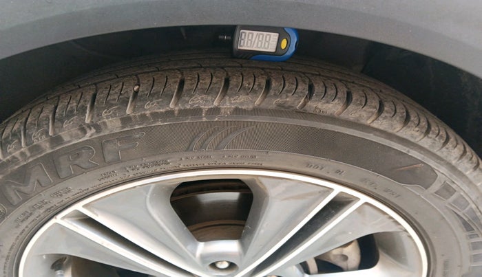 2017 Hyundai Creta SX (O) 1.6 DIESEL, Diesel, Manual, 96,031 km, tyre