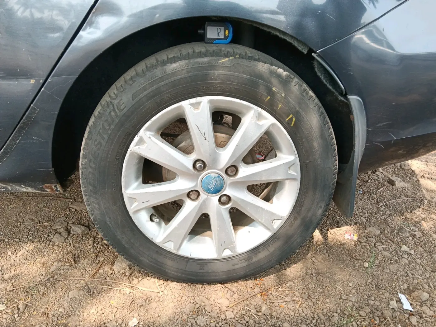 2011 Ford Fiesta TITANIUM DIESEL, Diesel, Manual, 1,10,369 km, tyre
