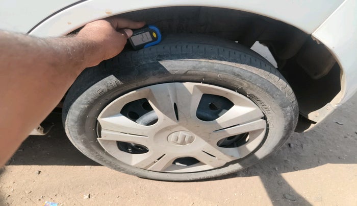 2015 Maruti Wagon R 1.0 VXI, Petrol, Manual, 86,051 km, tyre