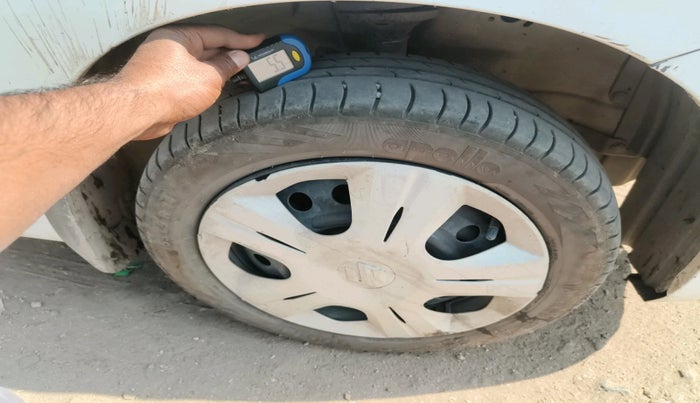 2015 Maruti Wagon R 1.0 VXI, Petrol, Manual, 86,051 km, tyre