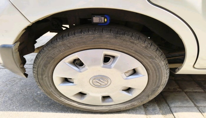 2015 Maruti Alto K10 LXI CNG, Petrol, Manual, 85,665 km, tyre