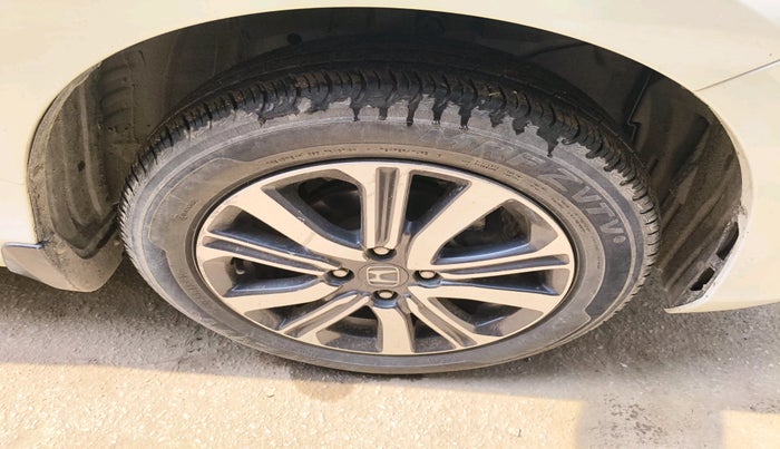 2024 Honda Amaze 1.2L I-VTEC VX, Petrol, Manual, 20,689 km, tyre