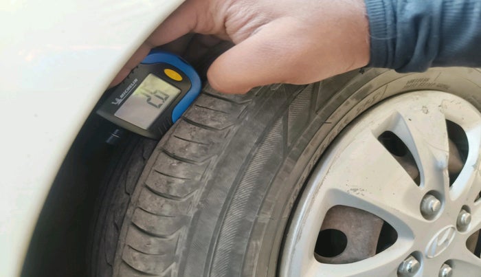 2012 Hyundai i10 MAGNA 1.2, Petrol, Manual, 50,386 km, tyre