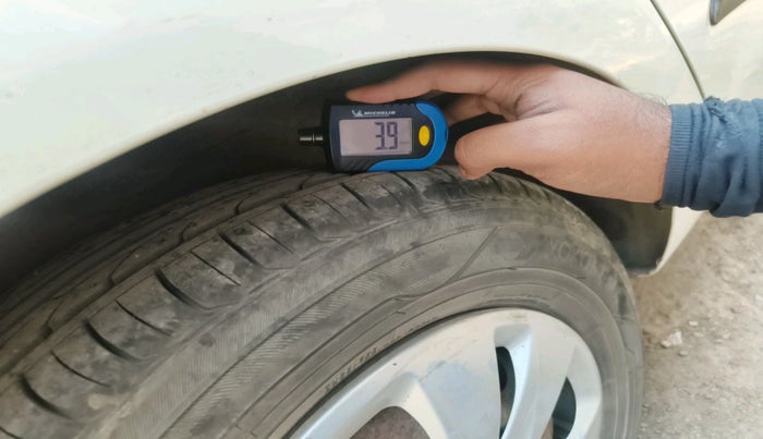 2012 Hyundai i10 MAGNA 1.2, Petrol, Manual, 50,386 km, tyre