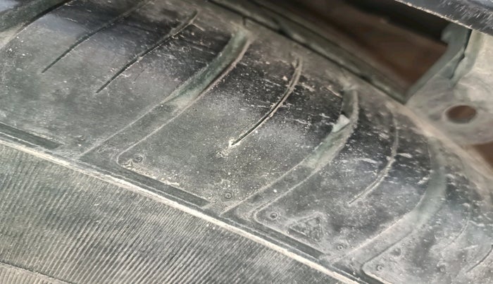 2015 Hyundai Santa Fe 2 WD AT, Diesel, Automatic, 99,234 km, tyre