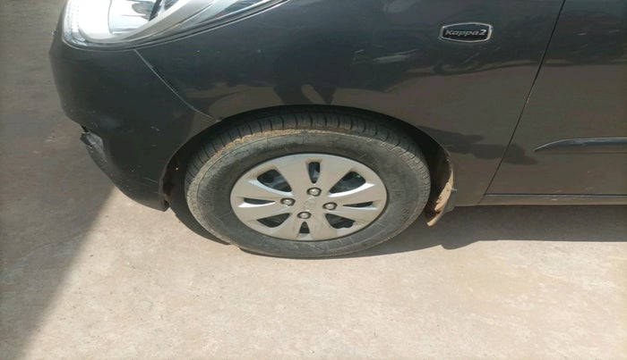 2011 Hyundai i10 MAGNA 1.2, Petrol, Manual, 74,122 km, tyre