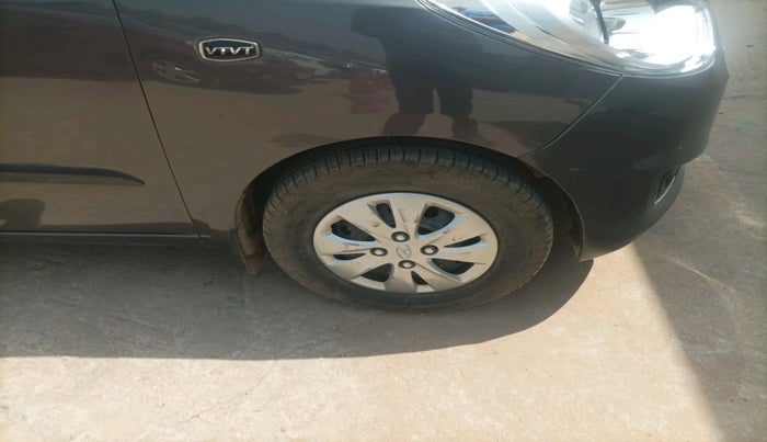 2011 Hyundai i10 MAGNA 1.2, Petrol, Manual, 74,122 km, tyre