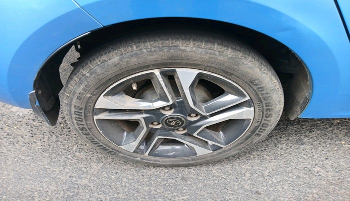 2017 Tata TIGOR XZ PETROL, Petrol, Manual, 52,234 km, tyre