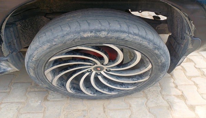 2016 Mahindra Scorpio S10, Diesel, Manual, 88,080 km, tyre