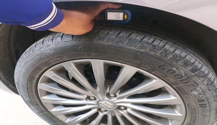 2017 Maruti Ciaz ALPHA  AT 1.4  PETROL, Petrol, Automatic, 60,140 km, tyre