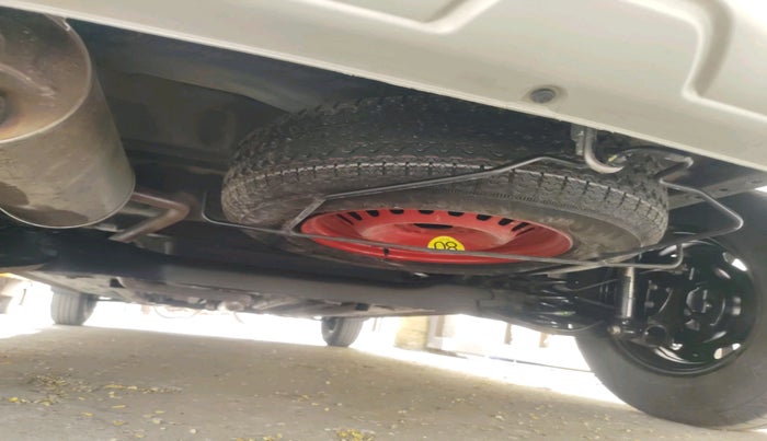 2024 Renault TRIBER RXT AMT, Petrol, Automatic, 12,488 km, tyre