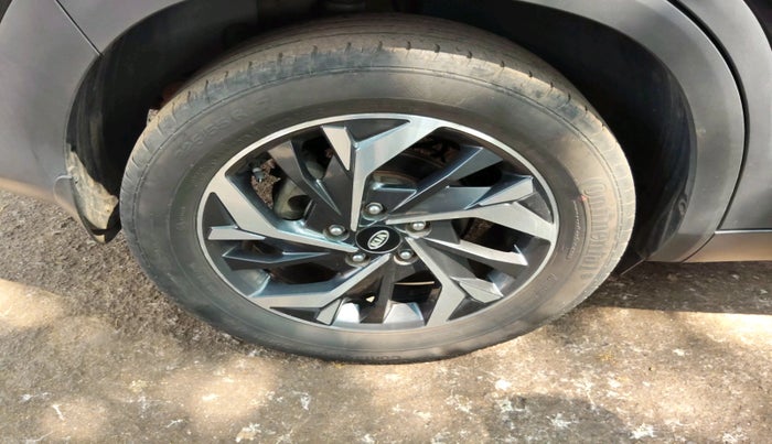 2020 KIA SELTOS HTX IVT 1.5 PETROL, Petrol, Automatic, 43,116 km, tyre