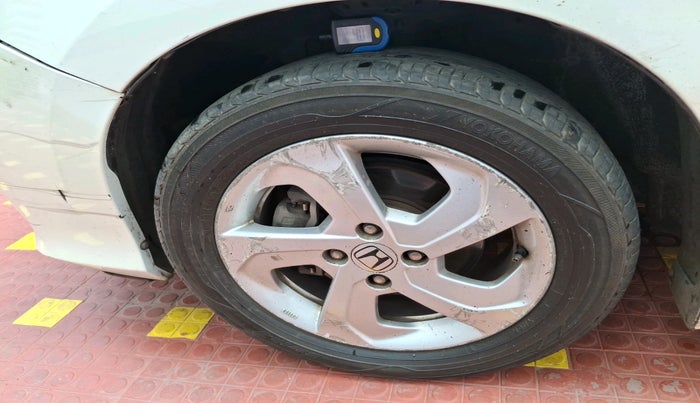 2016 Honda City 1.5L I-DTEC VX, Diesel, Manual, 1,88,133 km, tyre