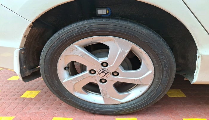 2016 Honda City 1.5L I-DTEC VX, Diesel, Manual, 1,88,133 km, tyre