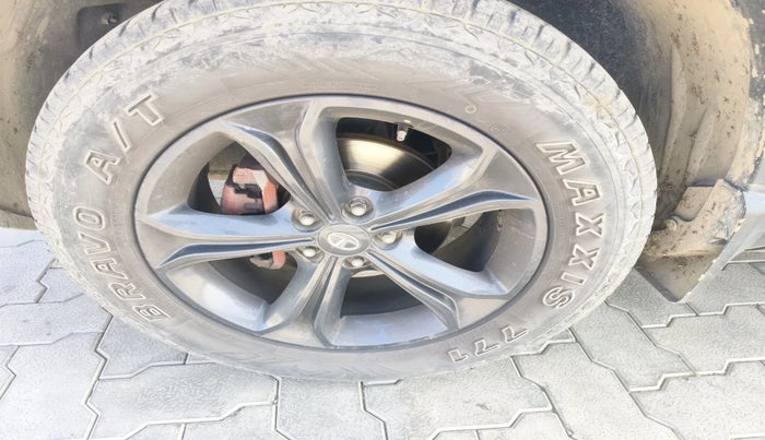 2019 Tata Harrier XZ 2.0L DARK EDITION, Diesel, Manual, 63,979 km, tyre