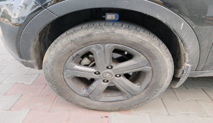 2023 Tata NEXON XZ PLUS PETROL SUNROOF DARK EDITION, Petrol, Manual, 27,550 km, tyre