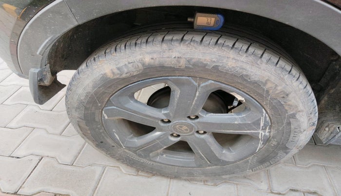 2023 Tata NEXON XZ PLUS PETROL SUNROOF DARK EDITION, Petrol, Manual, 27,550 km, tyre