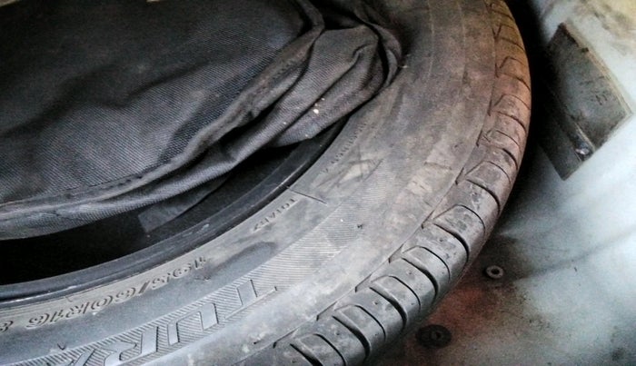 2020 Tata NEXON XE DIESEL, Diesel, Manual, 2,22,240 km, tyre