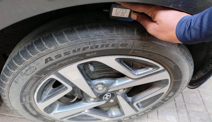 2021 Hyundai AURA SX 1.2, Petrol, Manual, 16,432 km, tyre