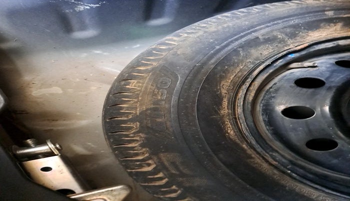 2018 Maruti Dzire VXI, Petrol, Manual, 55,323 km, tyre