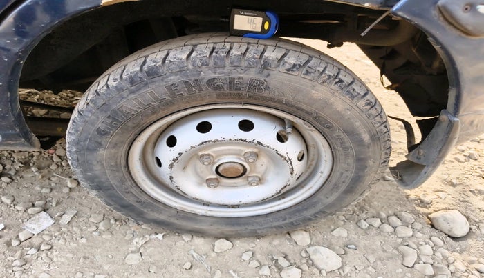 2011 Maruti Alto LXI CNG, Petrol, Manual, 1,02,620 km, tyre