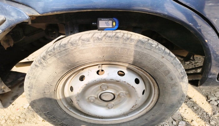 2011 Maruti Alto LXI CNG, Petrol, Manual, 1,02,620 km, tyre