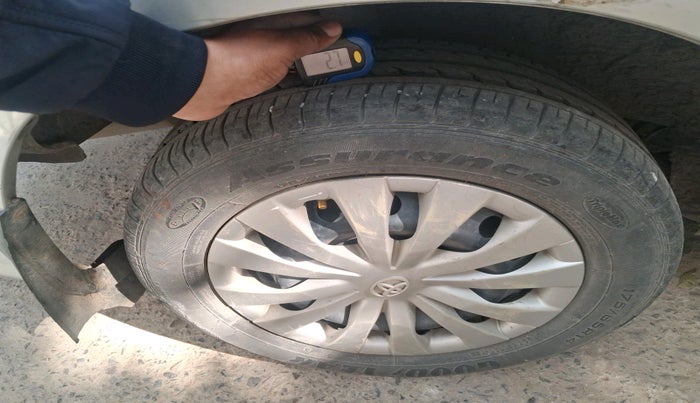 2011 Toyota Etios G, Petrol, Manual, 95,114 km, tyre