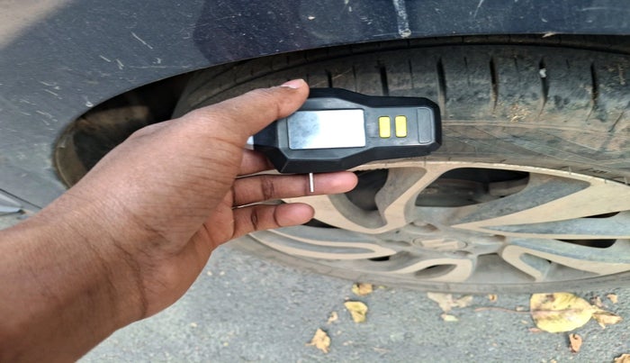 2020 Maruti Baleno ZETA PETROL 1.2, Petrol, Manual, 26,694 km, tyre