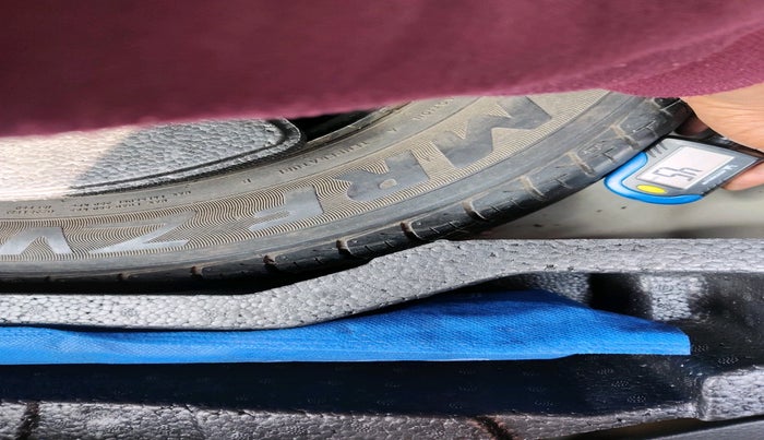 2015 Maruti Ciaz VXI+, Petrol, Manual, 46,930 km, tyre