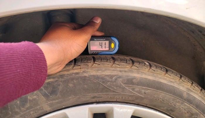 2015 Maruti Ciaz VXI+, Petrol, Manual, 46,930 km, tyre