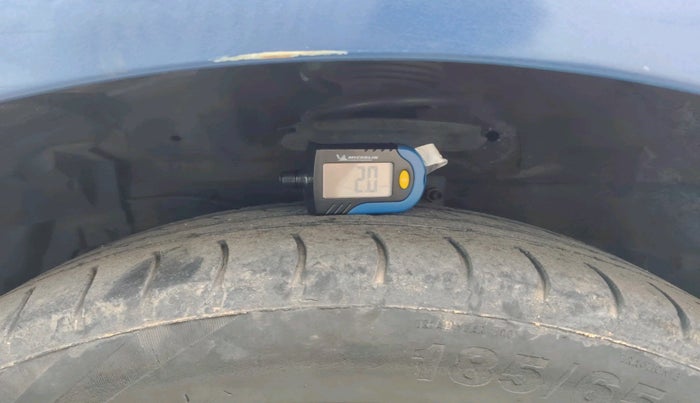 2013 Maruti Swift ZDI, Diesel, Manual, 1,45,381 km, tyre