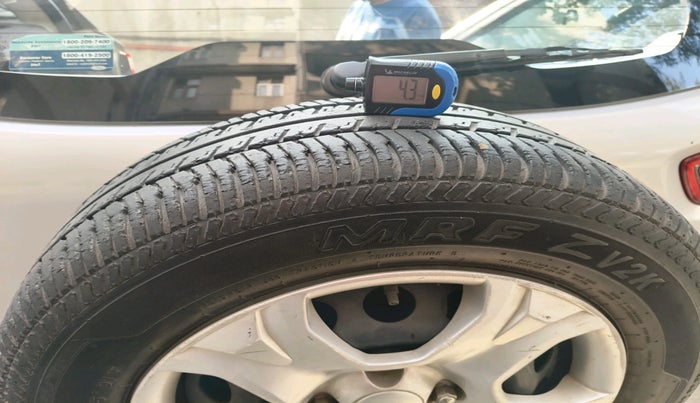 2016 Ford Ecosport TREND+ 1.5L DIESEL, Diesel, Manual, 1,17,928 km, tyre