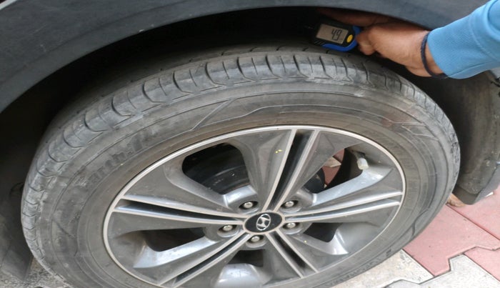 2017 Hyundai Creta SX PLUS AT 1.6 DIESEL, Diesel, Automatic, 99,917 km, tyre