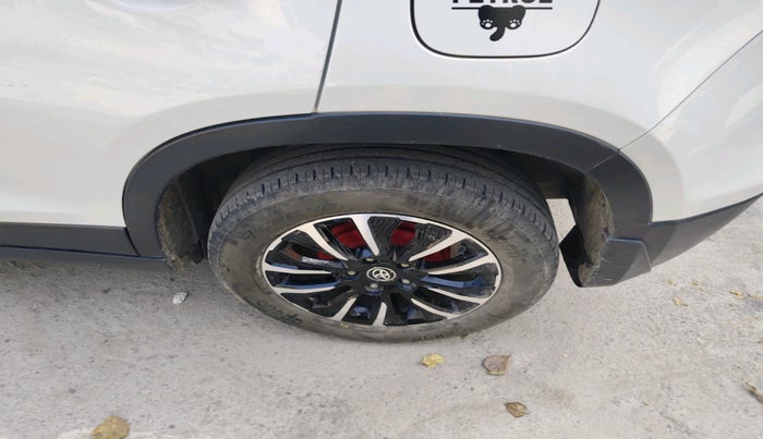 2022 Toyota URBAN CRUISER PREMIUM GRADE MT, Petrol, Manual, 31,242 km, tyre