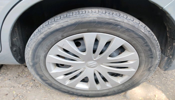 2015 Maruti Ertiga VXI CNG, Petrol, Manual, 38,518 km, tyre