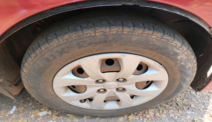 2014 Hyundai i20 SPORTZ 1.2, Petrol, Manual, 1,17,927 km, tyre