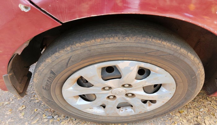 2014 Hyundai i20 SPORTZ 1.2, Petrol, Manual, 1,17,927 km, tyre