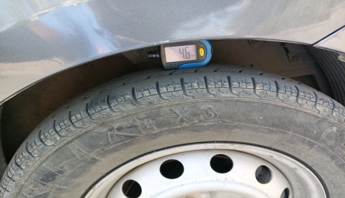 2014 Hyundai Eon ERA +, Petrol, Manual, 73,562 km, tyre