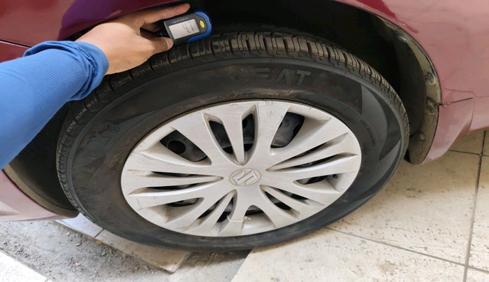 2014 Maruti Ertiga VXI CNG, Petrol, Manual, 78,319 km, tyre