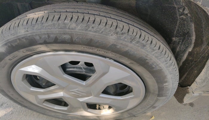 2024 Maruti BREZZA LXI, Petrol, Manual, 23,339 km, tyre