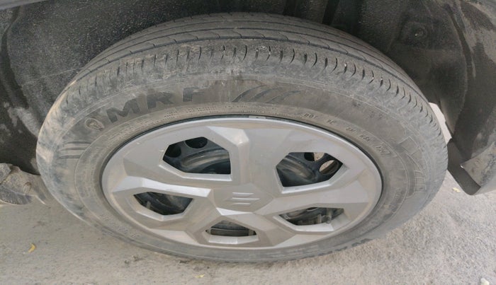 2024 Maruti BREZZA LXI, Petrol, Manual, 23,339 km, tyre