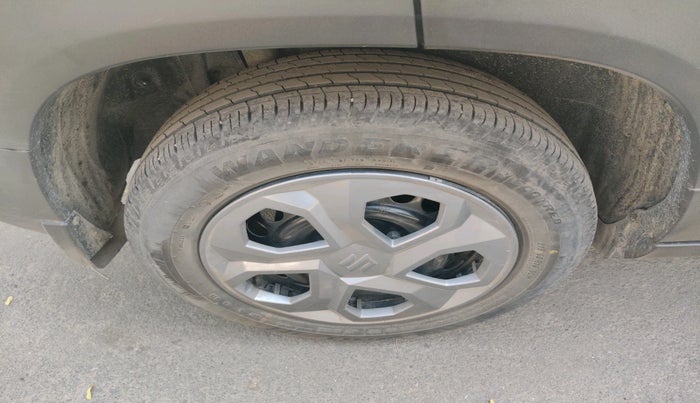 2024 Maruti BREZZA LXI, Petrol, Manual, 23,339 km, tyre