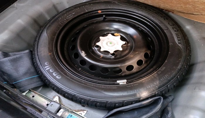 2015 Hyundai Grand i10 ASTA 1.2 KAPPA VTVT, Petrol, Manual, 85,771 km, tyre