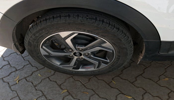 2018 Hyundai Creta SX AT 1.6 DIESEL, Diesel, Automatic, 52,412 km, tyre