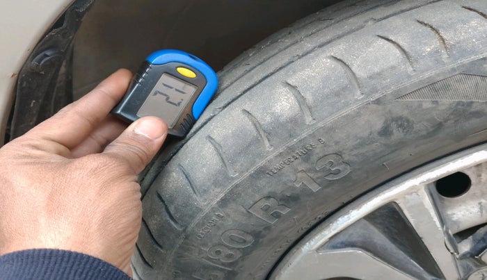 2012 Maruti Wagon R 1.0 LXI CNG, Petrol, Manual, 2,53,766 km, tyre