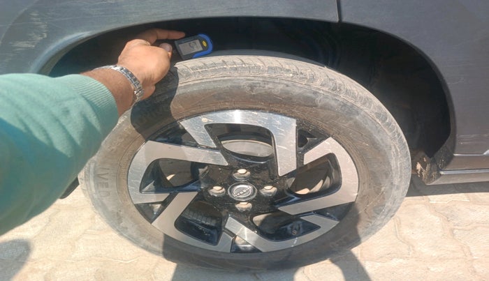 2024 Nissan MAGNITE XV TURBO, Petrol, Manual, 28,372 km, tyre